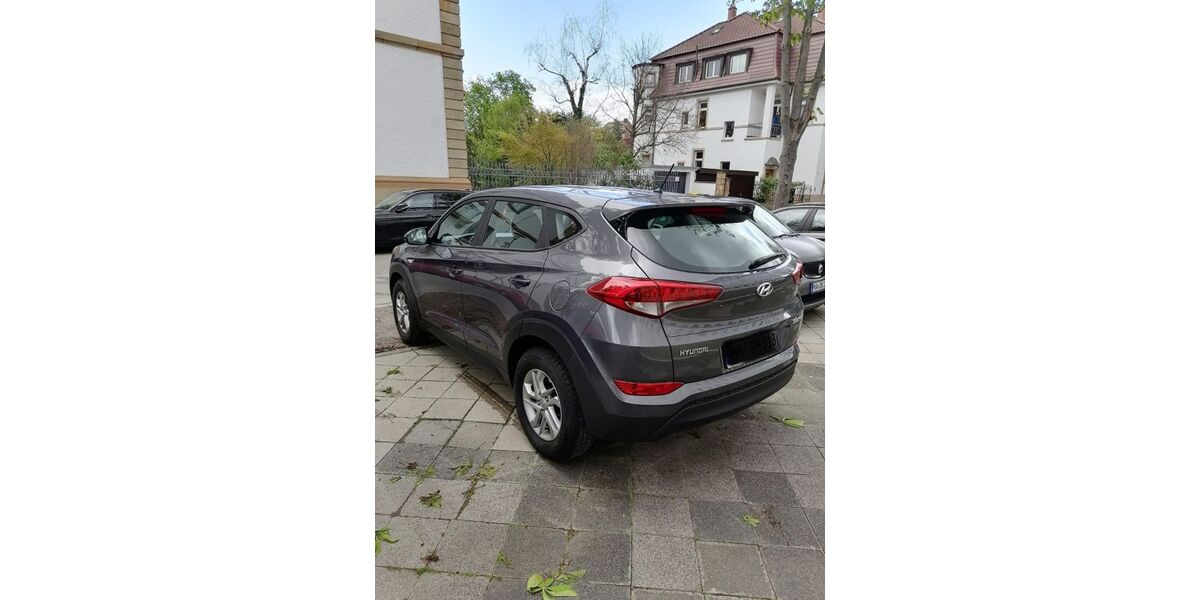 Hyundai TUCSON 127.500 km 10.300 &euro; Neu-Isenburg 63263