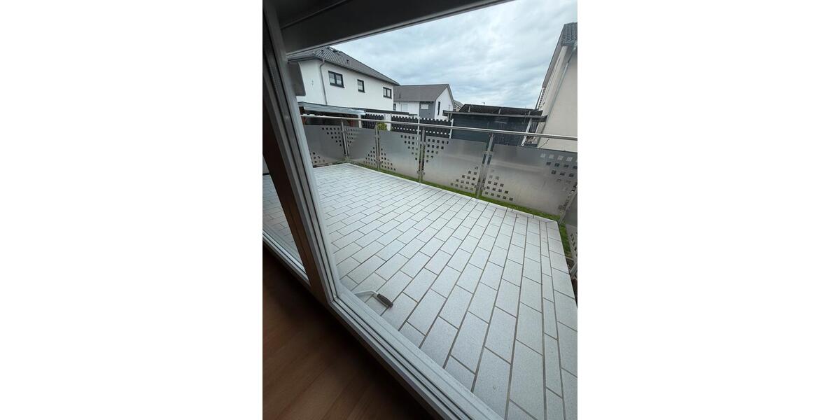 Etagenwohnung Bensheim - 4 Zimmer, 140 m&sup2;, 1.600&euro; | Angebot:26103993