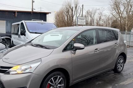 Toyota Verso 150.000 km 6.999 &euro; Frankfurt am Main 60486