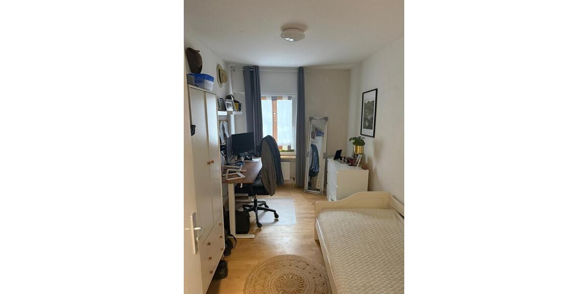 EG-Wohnung (70 m²) Einbauküche, Terrasse, Gartenanteil, Waldblick 3 zimmer