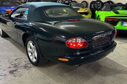Jaguar XK8