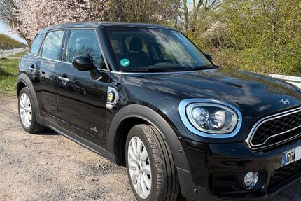 Mini Countryman SE (Cooper) 23.900 km 19.500 &euro; Trebur 65468