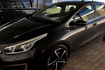 Kia ceed / Ceed 128.155 km 11.000 &euro; Frankfurt am Main 60386