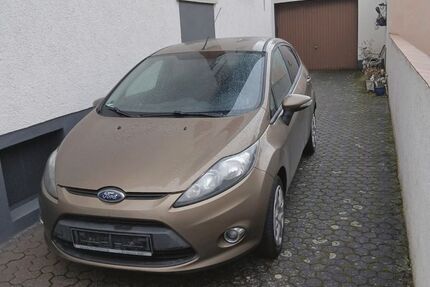 Ford Fiesta 221.795 km 2.499 &euro; Stockstadt am Rhein 64589