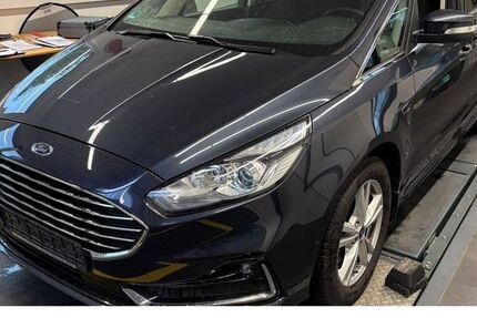Ford S-Max 54.990 km 19.890 &euro; Bensheim 64625