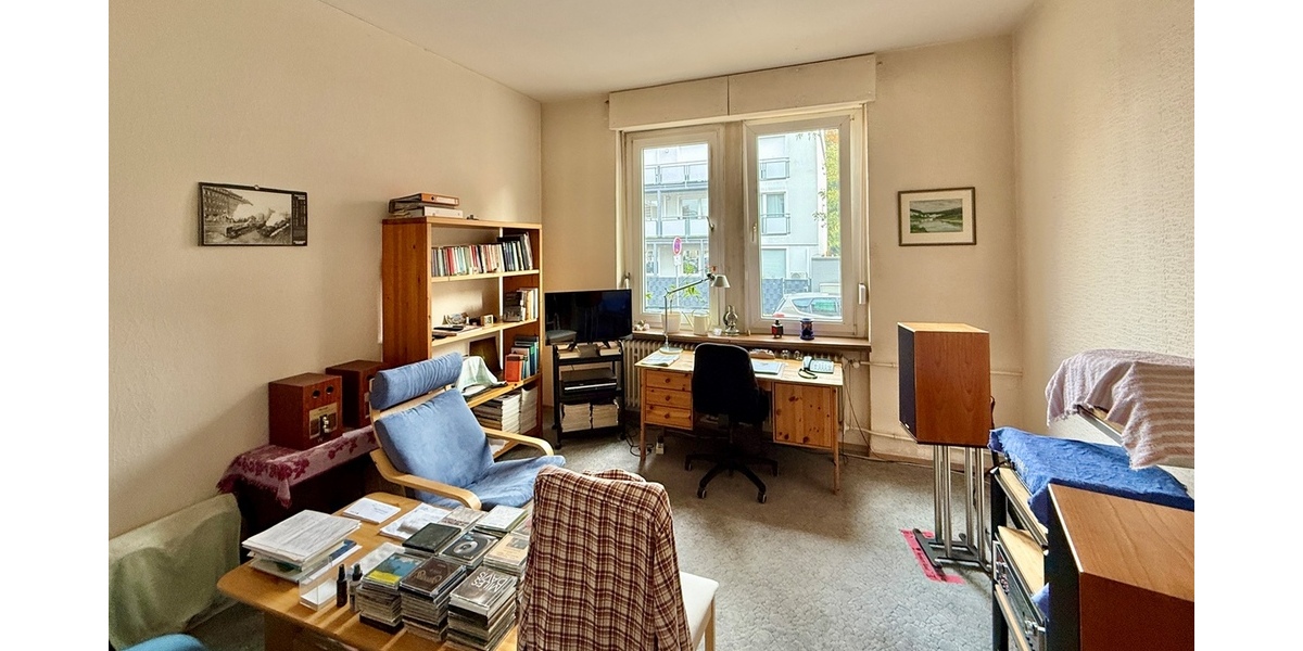 Charmantes 1- bis 3-Familienhaus in zentraler und dennoch ruhiger Lage von Neu-Isenburg 9 zimmer