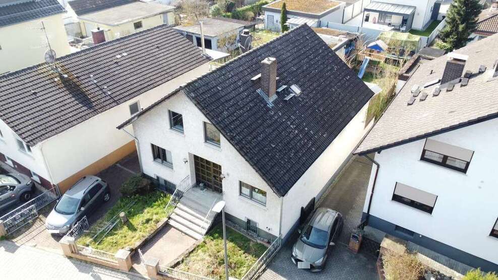 Haus zum Kaufen in Bürstadt 449.000 € 250 m²