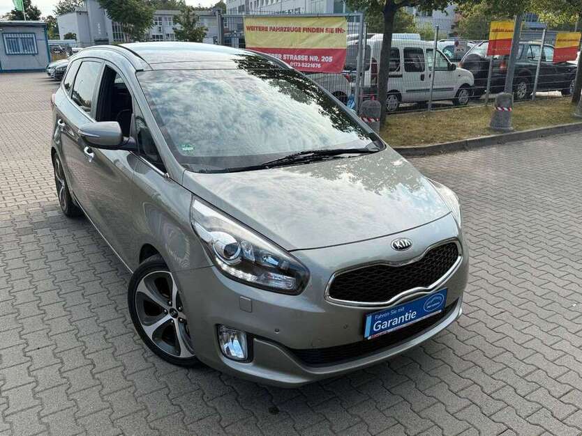 Kia Carens 108.125 km 12.450 € Offenbach 63071