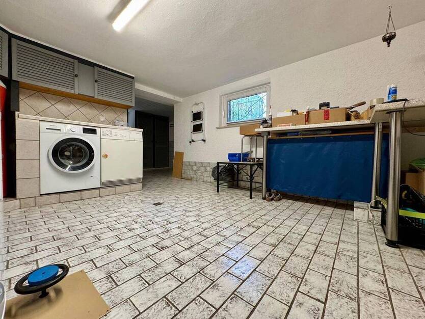 Solides, teils modernisiertes Zweifamilienhaus in gesuchter, ruhiger Lage von Münster
