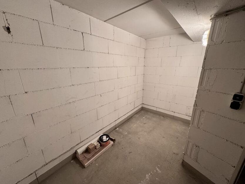 Helle 2-Zimmer-Wohnung mit zwei Balkonen und Tiefgarage