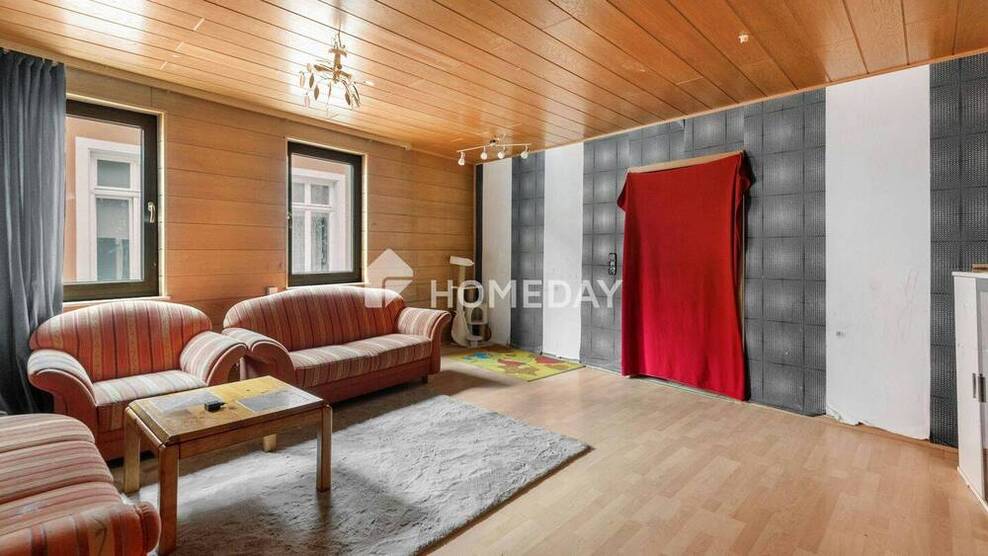 Charmantes Zweifamilienhaus in ruhiger Lage