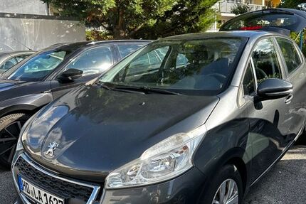 Peugeot 208 49.000 km 6.499 € Laudenbach 69514