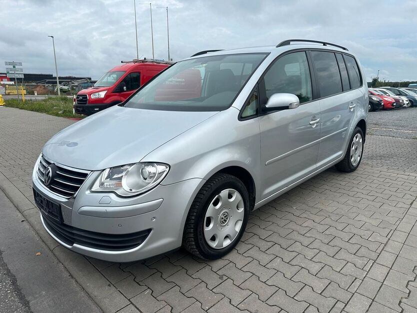 VW Touran 115.000 km 6.299 € Dietzenbach 63128