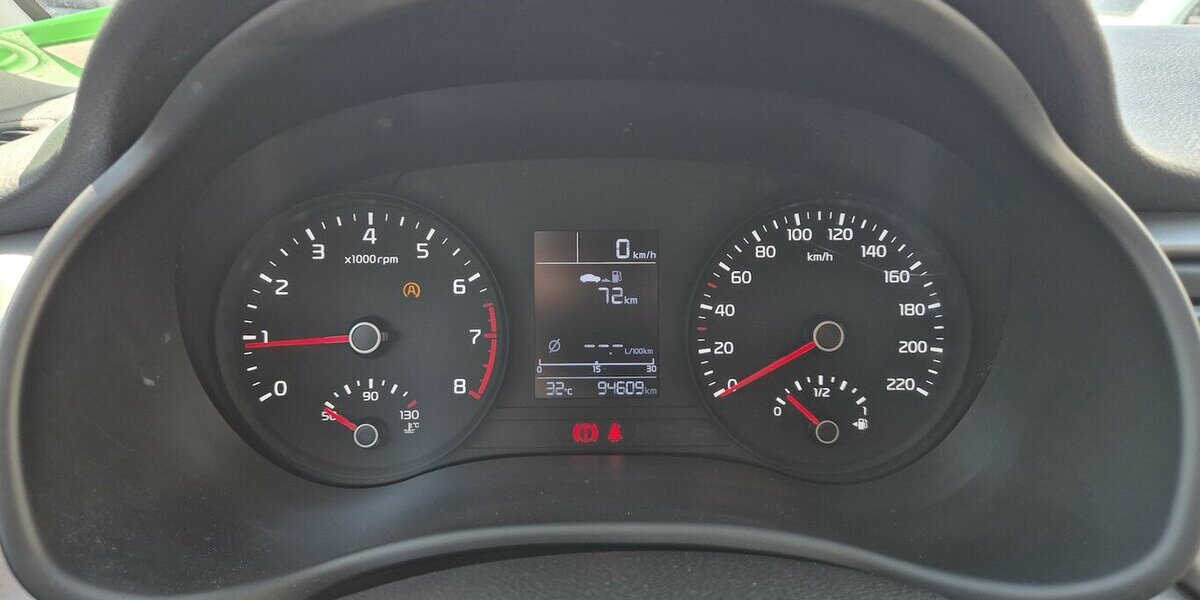 Kia Rio 1,2l Attract Klima 94.361 km 7.990 &euro; Rodgau 63110