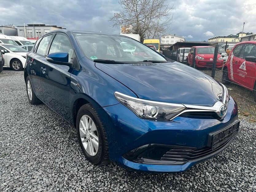 Toyota Auris 163.000 km 10.900 € Dietzenbach 63128
