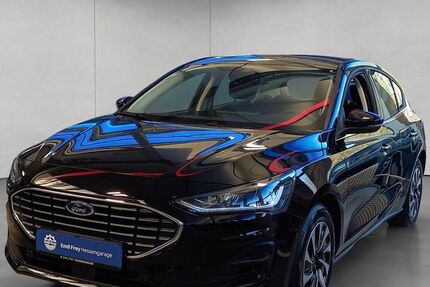 Ford Focus 14.398 km 26.598 &euro; Frankfurt 60386