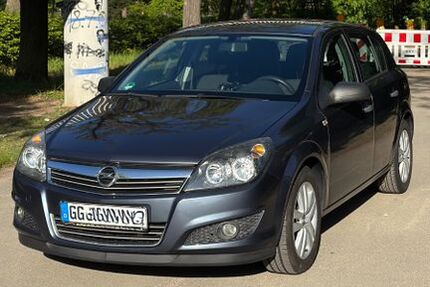 Opel Astra 154.672 km 3.299 &euro; Kelsterbach 65451