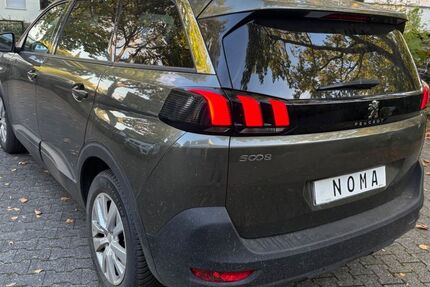 Peugeot 5008 183.416 km 12.495 € Frankfurt am Main 60389