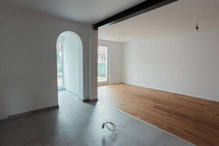 Exklusive 3,5 Zimmer-Wohnung mit großem Garten & Top-Ausstattung 3.5 zimmer