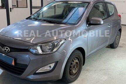 Hyundai i20 87.000 km 4.799 &euro; Frankfurt am Main 65933