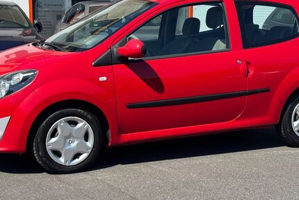 Renault Twingo 188.000 km 2.799 € Frankfurt am Main 60314