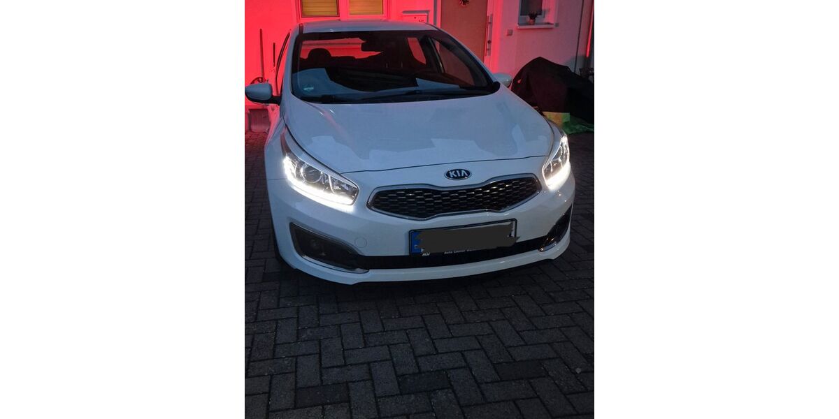 Kia ceed / Ceed 132.000 km 9.200 &euro; Weiterstadt 64331