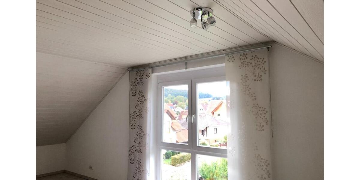 Dachgeschoßwohnung Groß-Umstadt Umstadt - 2 Zimmer, 70 m&sup2;, 630&euro; | Angebot:25380880