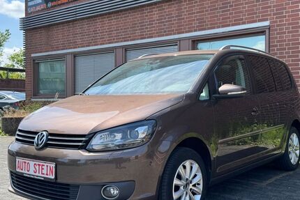 VW Touran 222.000 km 5.990 &euro; Rüsselsheim am Main 65428