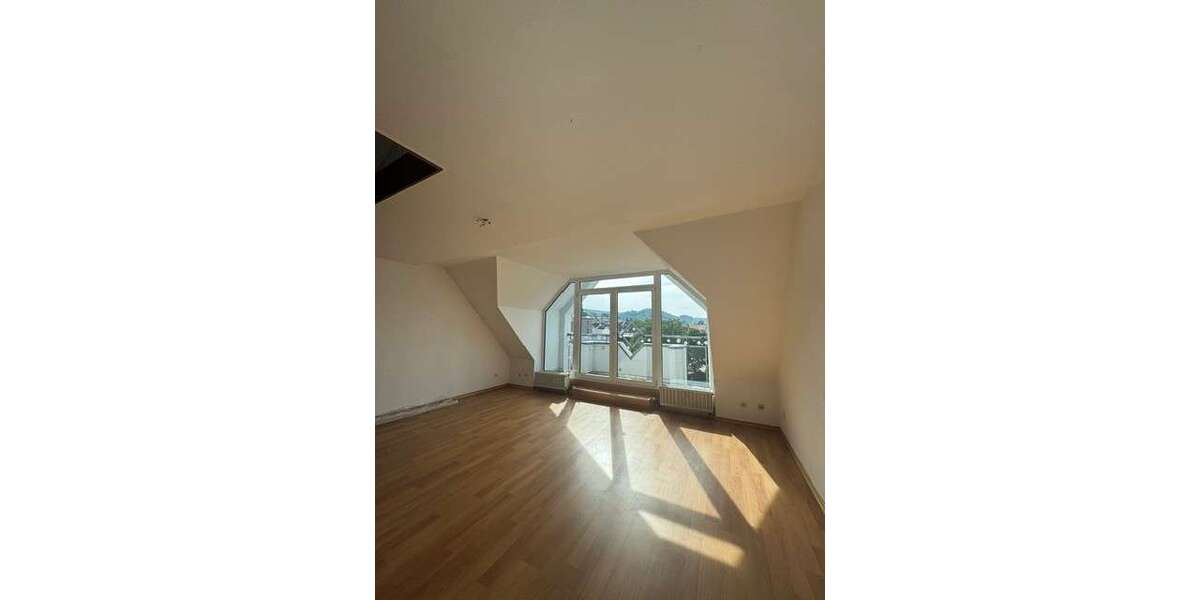 Etagenwohnung Bensheim - 3 Zimmer, 79 m&sup2;, 950&euro; | Angebot:27350187