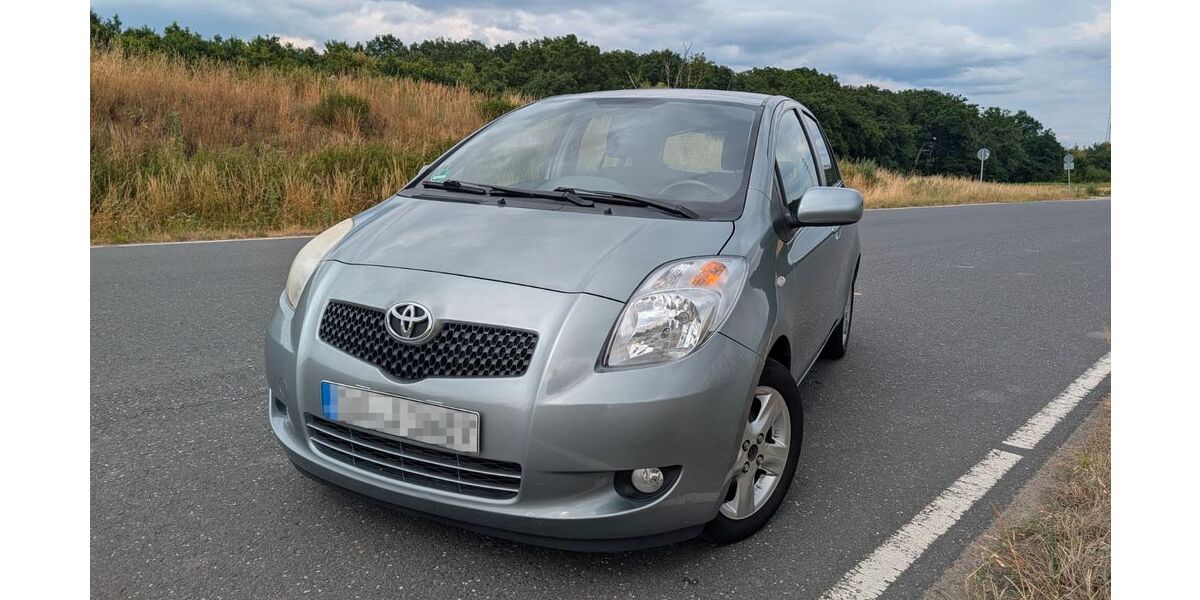 Toyota Yaris 141.238 km 3.249 &euro; Erzhausen 64390