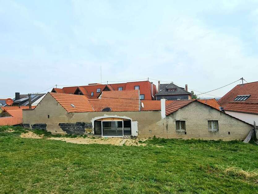 Haus zum Kaufen in Guntersblum 249.000 € 250 m²