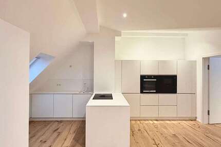Wohnung Frankfurt Süd - 5 Zimmer, 140 m&sup2;, 3.200&euro; | Angebot:26437164