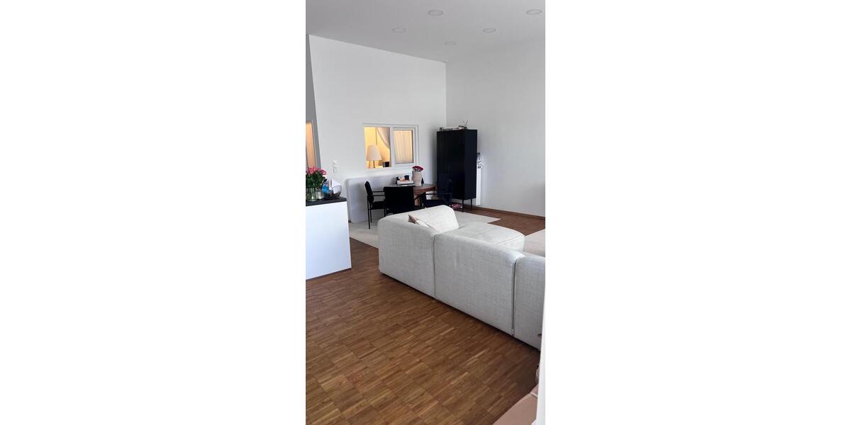 Erdgeschoßwohnung Roßdorf - 2 Zimmer, 70 m&sup2;, 900&euro; | Angebot:25393333