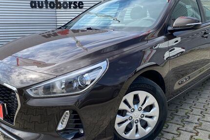 Hyundai i30 153.000 km 8.900 &euro; Darmstadt 64295