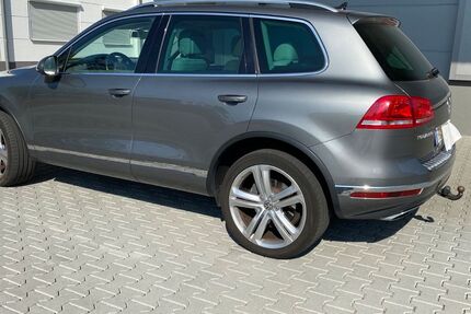 VW Touareg 104.900 km 24.900 &euro; Fürth 64658