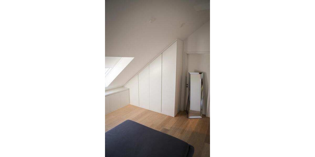 Dachgeschoßwohnung Frankfurt am Main Bornheim - 3.5 Zimmer, 125 m&sup2;, 3.450&euro; | Angebot:25307988