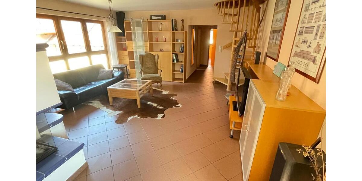 Etagenwohnung Münster (Hessen) - 3 Zimmer, 112 m&sup2;, 1.180&euro; | Angebot:26293223