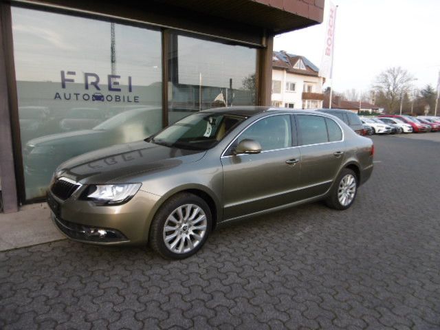 Skoda Superb 115.200 km 12.800 &euro; Gustavsburg 65462