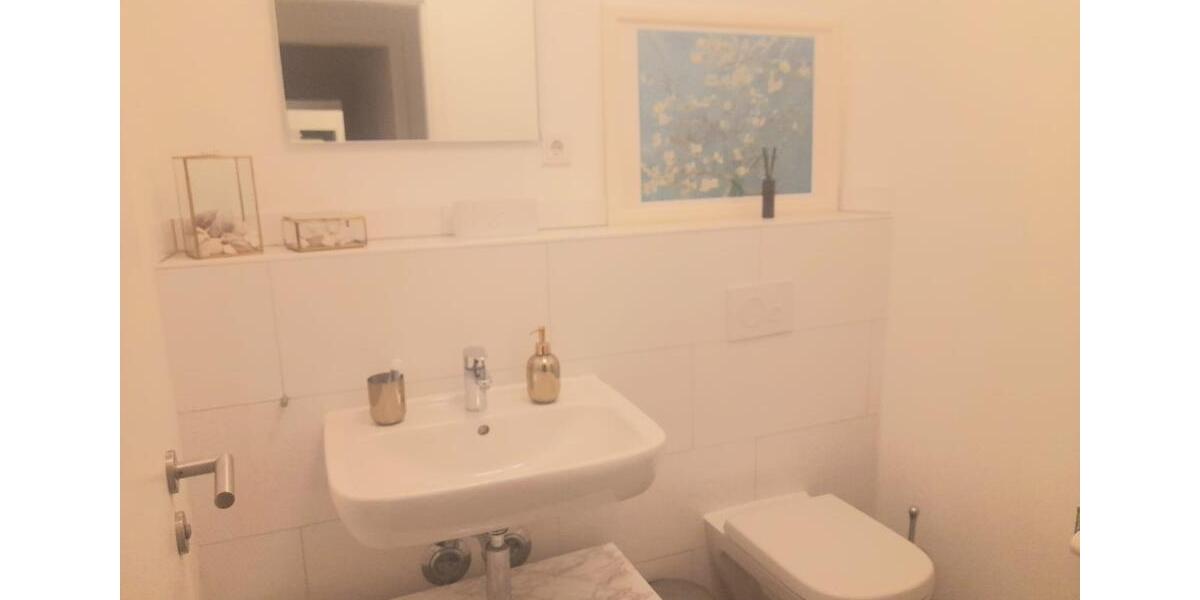 Voll möbliert Wohnung mit Skyline-Block - Kurzzeitmiete 4 zimmer