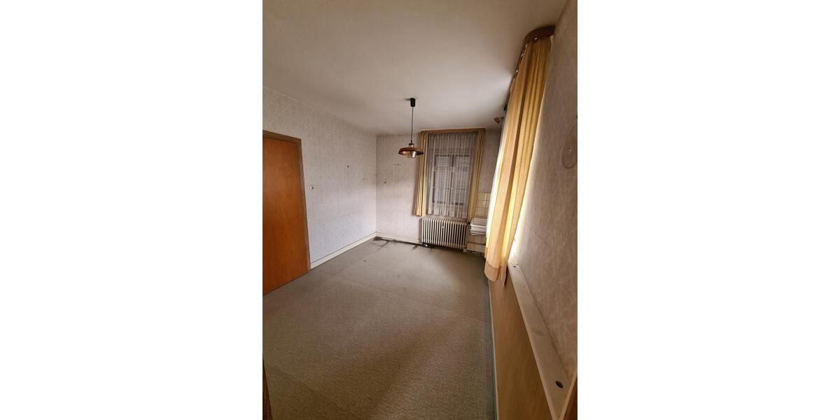 Einfamilienhaus Breuberg - 7 Zimmer, 150 m&sup2;, 290.000&euro; | Angebot:27115150