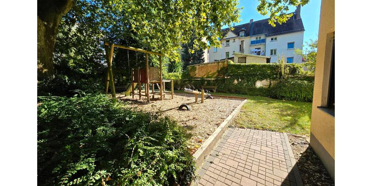 Erdgeschoßwohnung Frankfurt am Main Rödelheim - 3 Zimmer, 86 m&sup2;, 430.000&euro; | Angebot:20111092