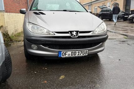 Peugeot 206 165.000 km 1.900 € Darmstadt 64295
