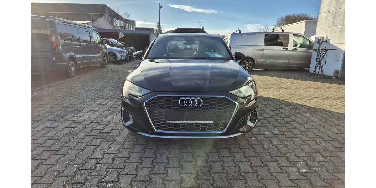 Audi A3 35 TDI advanced Navigation, AHK, AppleCarplay 75.200 km 21.900 &euro; Rodgau 63110