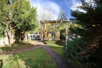 Haus zum Kaufen in Darmstadt 1.100.000 € 213.03 m² 6 zimmer