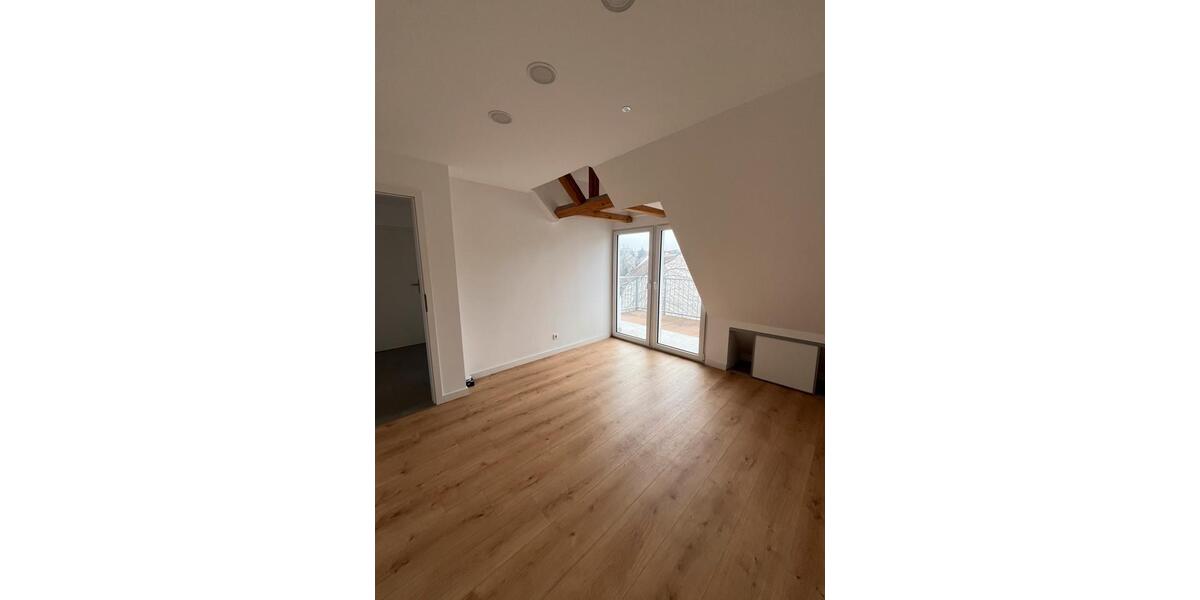 Dachgeschoßwohnung Darmstadt Darmstadt-Nord - 3 Zimmer, 70 m&sup2;, 545&euro; | Angebot:26065930