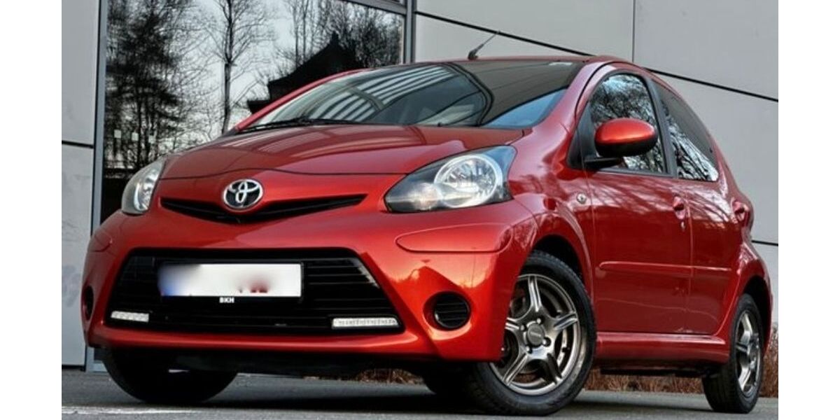 Toyota Aygo (X) 131.500 km 4.500 &euro; Hattersheim am Main 65795