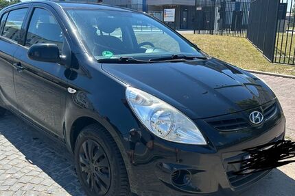 Hyundai i20 202.000 km 2.800 &euro; Frankfurt am Main 60318