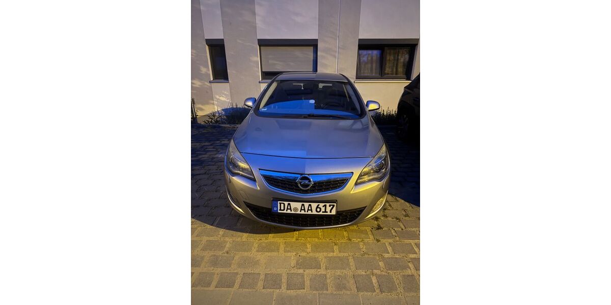 Opel Astra 124.000 km 7.900 &euro; Darmstadt 64287