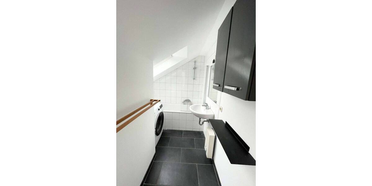 Etagenwohnung Frankfurt am Main Westend-Nord - 2 Zimmer, 61 m&sup2;, 1.010&euro; | Angebot:26875386