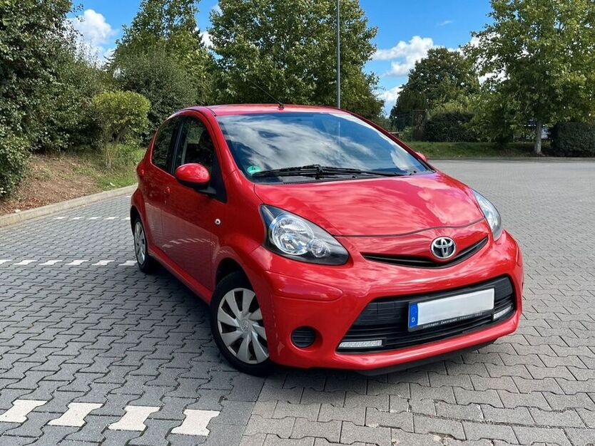 Aygo (X)